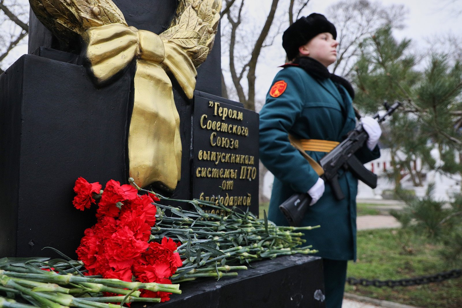 Воспитанники «Смены» отметили 83-ю годовщину победы в Сталинградской битве